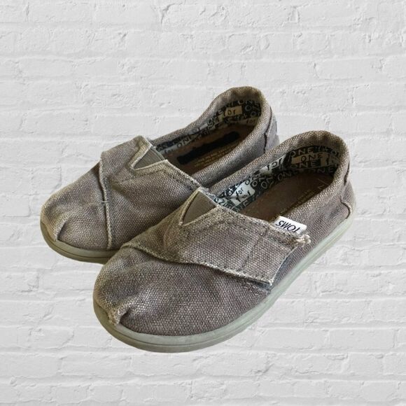 Toms Slip On Canvas Shoes - Picture 1 of 10